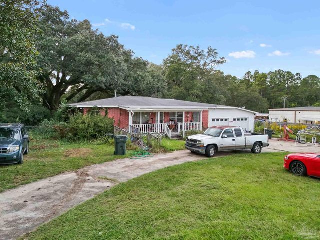 7121 Pine Forest Rd, Pensacola, FL 32526