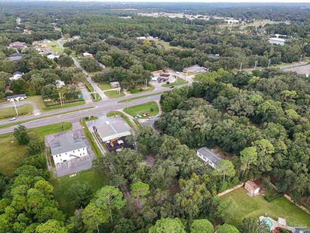 7121 Pine Forest Rd, Pensacola, FL 32526