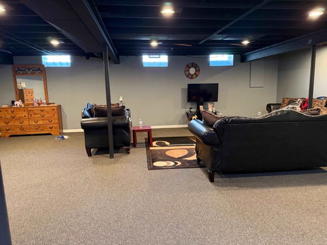 47177 Pamela Drive, Macomb Twp, MI 48044