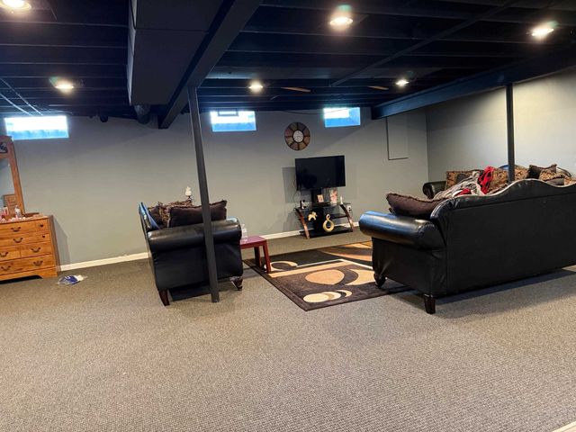 47177 Pamela Drive, Macomb Twp, MI 48044