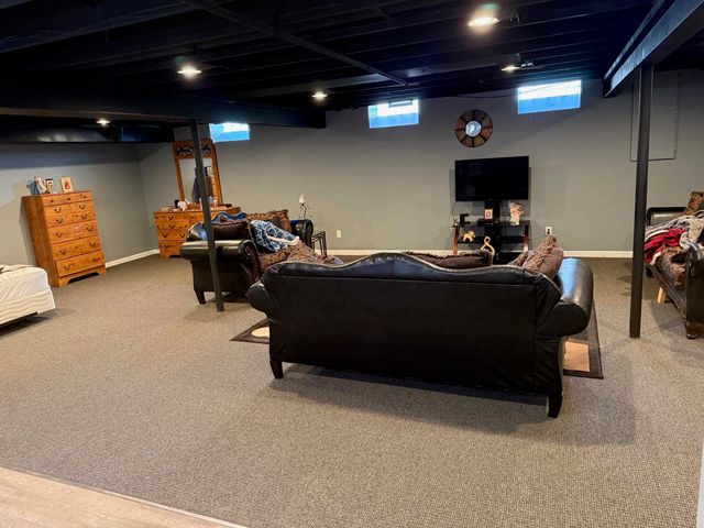 47177 Pamela Drive, Macomb Twp, MI 48044