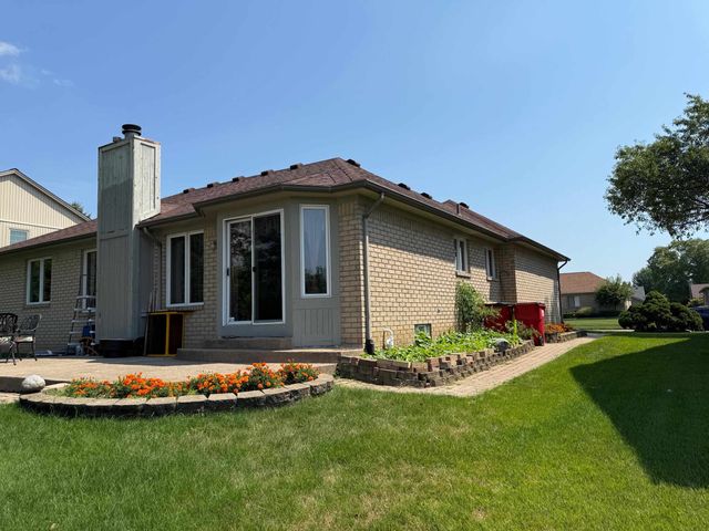 47177 Pamela Drive, Macomb Twp, MI 48044