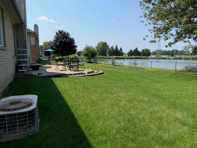 47177 Pamela Drive, Macomb Twp, MI 48044