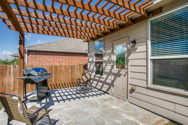 2400 Gelbray Place, Fort Worth, TX 76131