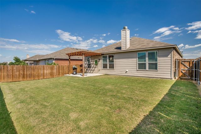 2400 Gelbray Place, Fort Worth, TX 76131