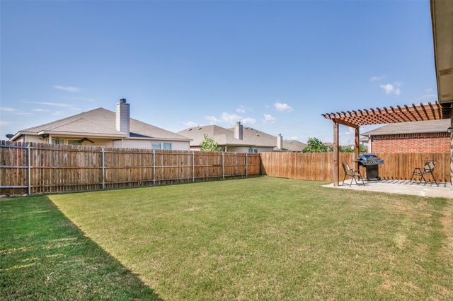 2400 Gelbray Place, Fort Worth, TX 76131
