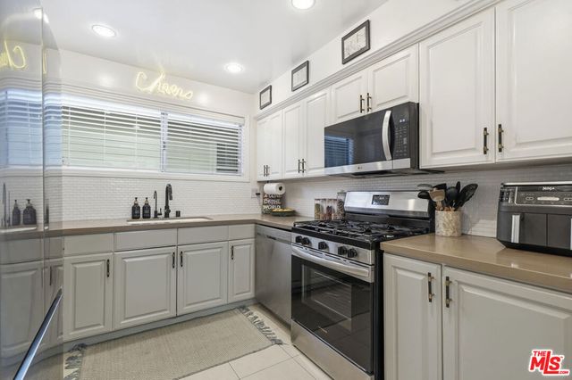 605 Strand Street, Santa Monica, CA 90405