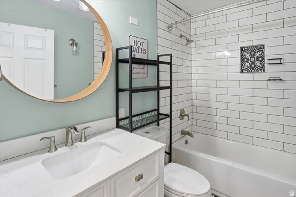 Image 19 of property listing at 2140 E CRYSTAL AVE, Salt Lake City, UT 84109