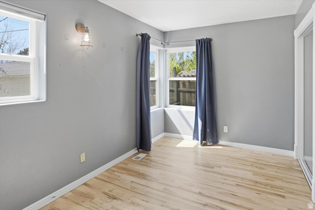 Image 22 of property listing at 2140 E CRYSTAL AVE, Salt Lake City, UT 84109