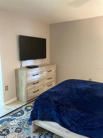 5725 80TH STREET N 404, St Petersburg, FL 33709