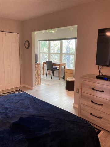 5725 80TH STREET N 404, St Petersburg, FL 33709