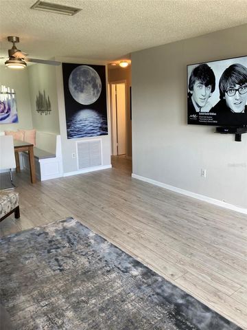 5725 80TH STREET N 404, St Petersburg, FL 33709