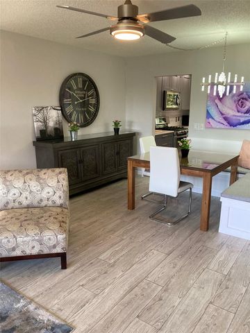 5725 80TH STREET N 404, St Petersburg, FL 33709