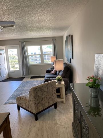 5725 80TH STREET N 404, St Petersburg, FL 33709