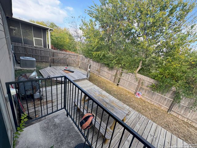 1302 plaza lake, San Antonio, TX 78245