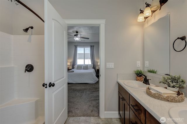 415 SW R Street, Quincy, WA 98848