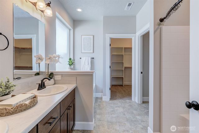 415 SW R Street, Quincy, WA 98848