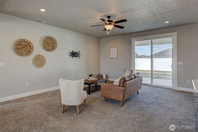 415 SW R Street, Quincy, WA 98848