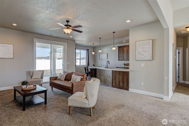 415 SW R Street, Quincy, WA 98848