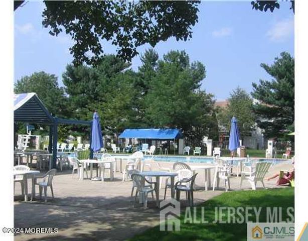 15 Gerard Place, Sayreville, NJ 08859
