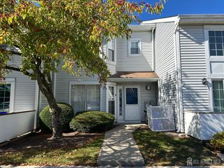 15 Gerard Place, Sayreville, NJ 08859