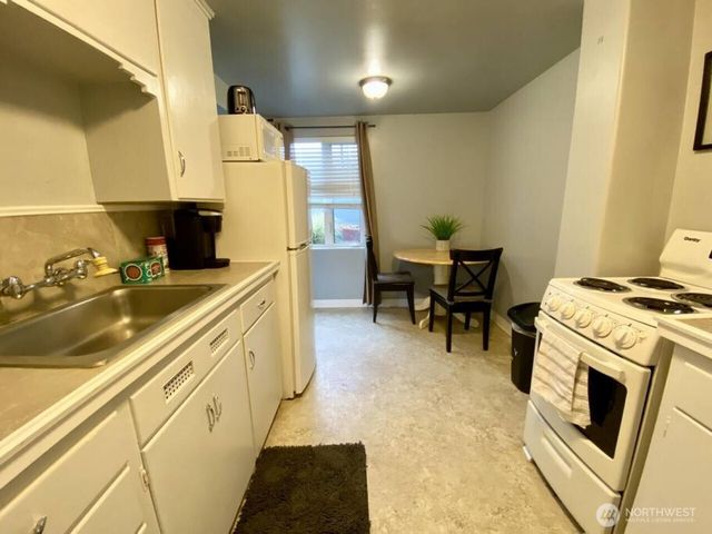 2726 N 30th Street, Tacoma, WA 98407