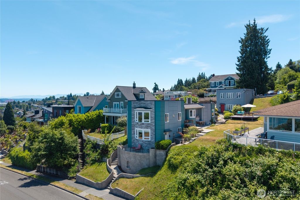 2726 N 30th Street, Tacoma, WA 98407