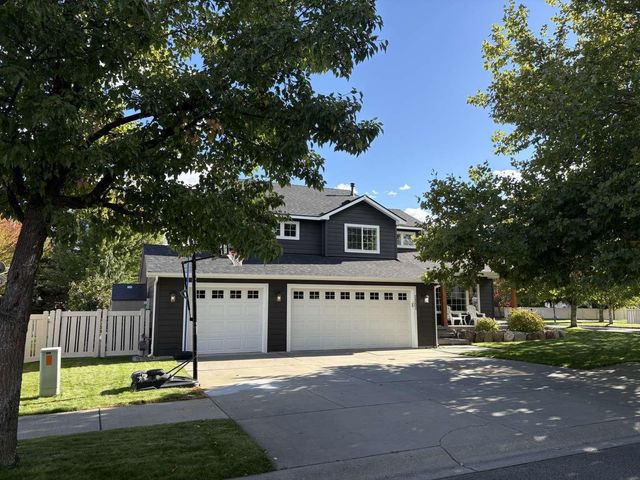 24202 E DESMET Rd, Liberty Lake, WA 99019