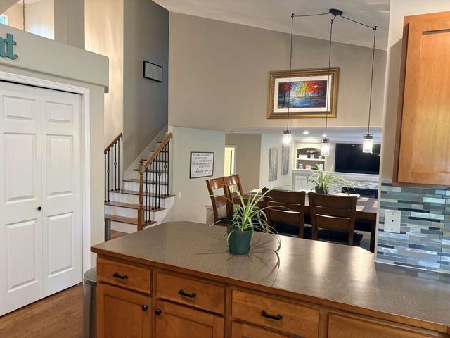 24202 E DESMET Rd, Liberty Lake, WA 99019