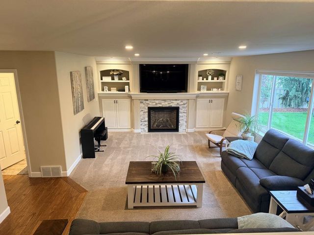 24202 E DESMET Rd, Liberty Lake, WA 99019