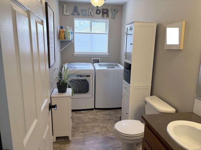 24202 E DESMET Rd, Liberty Lake, WA 99019