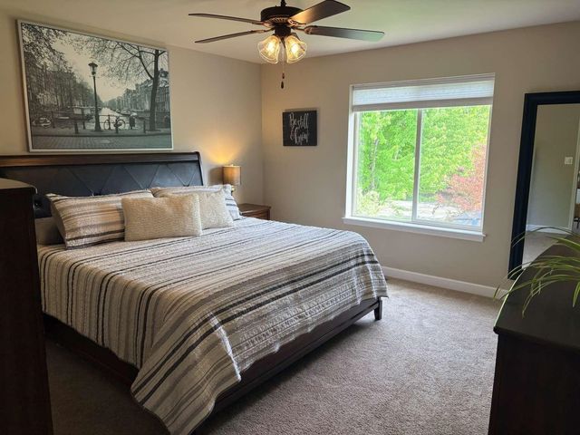 24202 E DESMET Rd, Liberty Lake, WA 99019
