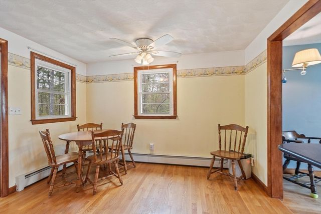 10 Meadowglen Rd, Billerica, MA 01862