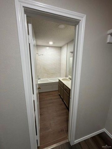 3610 N 29th Lane N, Mcallen, TX 78501