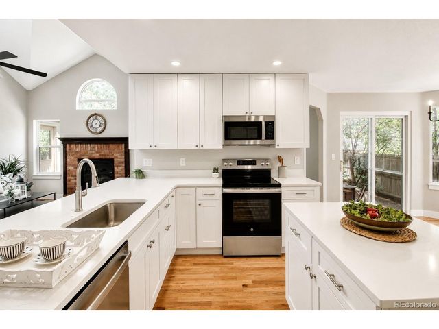 13446 Falls Dr, Broomfield, CO 80020