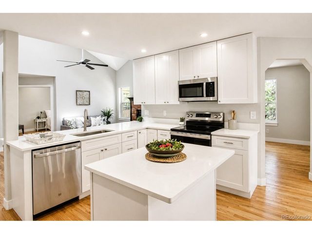 13446 Falls Dr, Broomfield, CO 80020