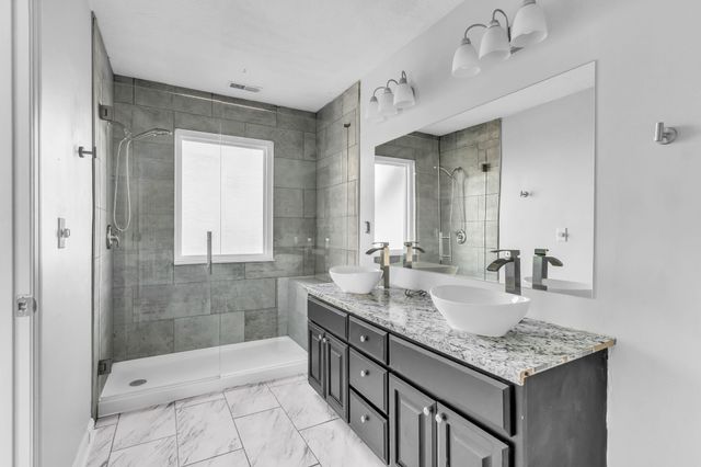 130 Breakwater, N, Hendersonville, TN 37075