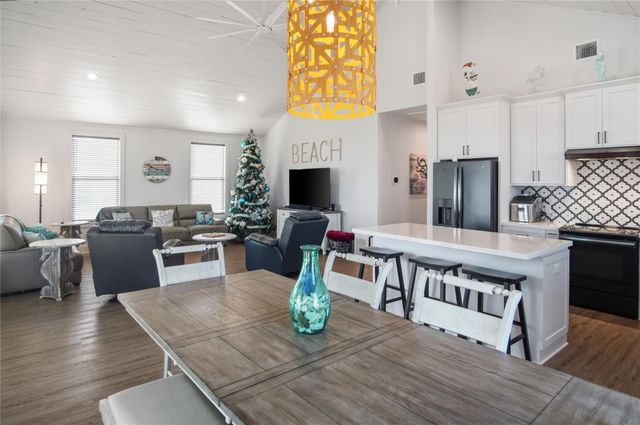 2570 Whitecap, Crystal Beach, TX 77650