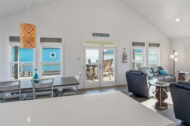 2570 Whitecap, Crystal Beach, TX 77650