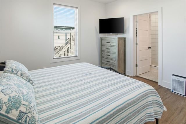 2570 Whitecap, Crystal Beach, TX 77650