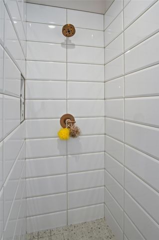 2570 Whitecap, Crystal Beach, TX 77650