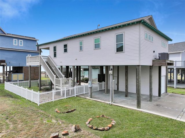 2570 Whitecap, Crystal Beach, TX 77650