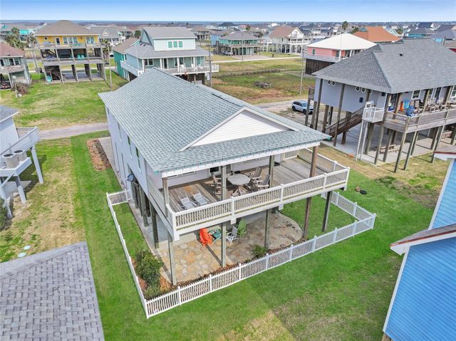 2570 Whitecap, Crystal Beach, TX 77650
