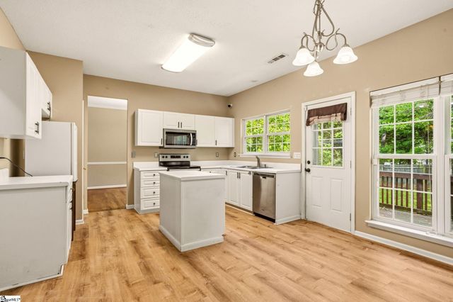 132 Cotter Lane, Greer, SC 29650