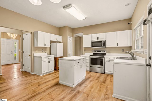 132 Cotter Lane, Greer, SC 29650