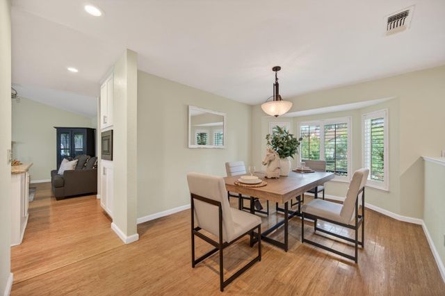 9349 Rolling Glenn Ct, Orangevale, CA 95662