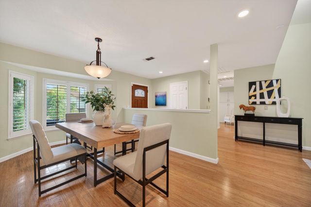 9349 Rolling Glenn Ct, Orangevale, CA 95662