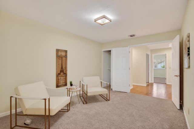 9349 Rolling Glenn Ct, Orangevale, CA 95662