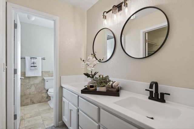 9349 Rolling Glenn Ct, Orangevale, CA 95662