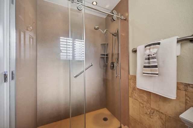 9349 Rolling Glenn Ct, Orangevale, CA 95662